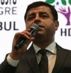 Demirtaş Saraydaki zat bir tek tecavüzcüye sıcak bakıyor