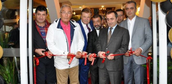 Deniz Baykal ve Nuri Alço açılış yaptı
