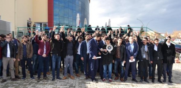 Denizlide ülkücü öğrencilerden bildiri tepkisi