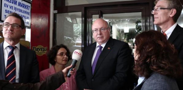 Diplomatlardan geçmiş olsun ziyareti