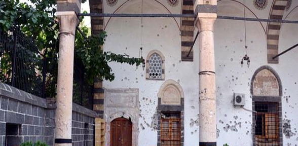 Diyarbakır da çatışmalar tarihi vurdu