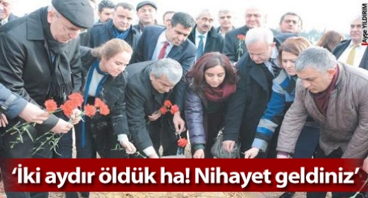 Diyarbakır halkından CHP heyetine Nihayet geldiniz biz burada öldük