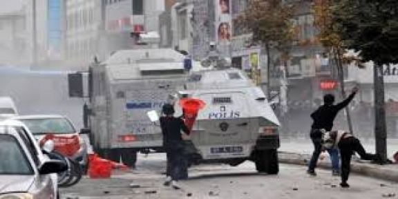 Diyarbakırda Olaylar Çıktı 