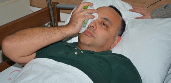 Doktora yumruklu saldırı