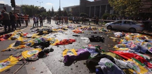 Dört kişi bombaları mescitte teslim aldı