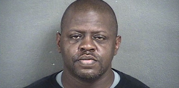 Döve döve öldürüp domuzlara yedirdi