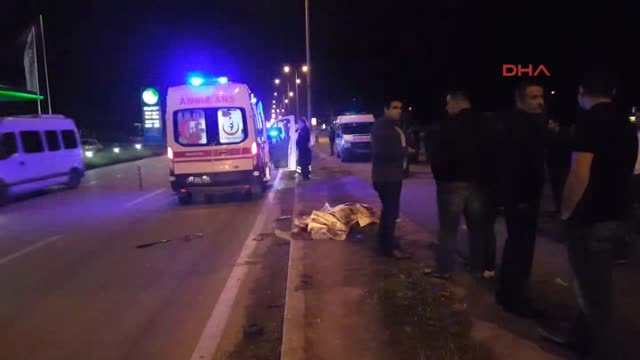 Düzce - Kamyonun Çarptığı 2 Kişiden Biri Öldü, Biri ...