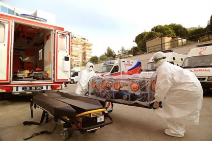 Ebola ya Karşı İzmir de Alarma Geçti