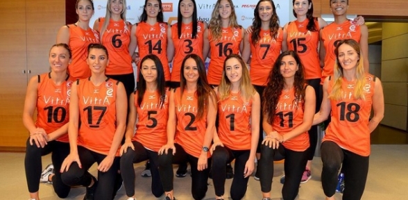 Eczacıbaşılı kızlardan büyük başarı