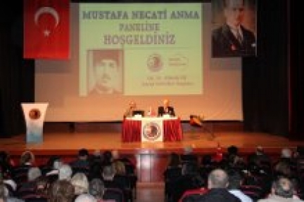 EĞİTİMİN IŞIĞI MUSTAFA NECATİ KARTALDA ANILDI 