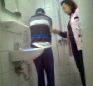 Engelli Çocuklara İşkence Yapıp Kahkaha Attılar 