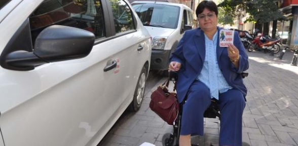 Engellilerin kabusu hatalı parklara stickerlı çözüm