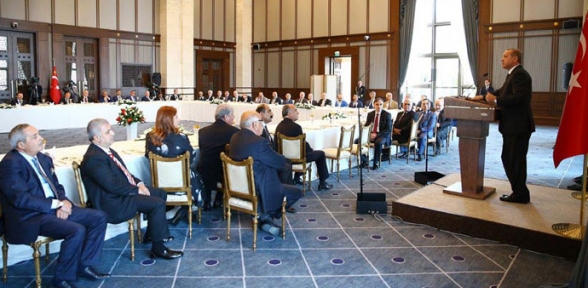 Erdoğan ile görüşen kanat önderleri arasında