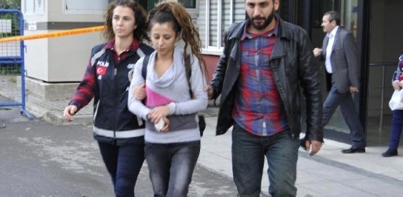 Eşinden boşanmayan sevgilisini bıçaklayarak öldürdü