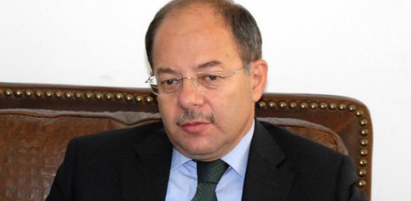 Eski bakan Ak Parti den yeniden aday adayı
