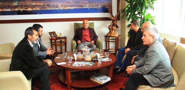 ESKİŞEHİRLİLER DERNEĞİNDEN BAŞKAN ALTINOK ÖZE ZİYARET