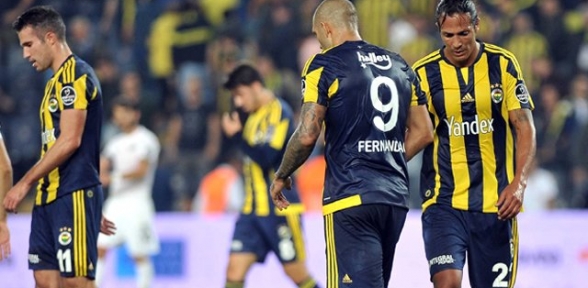 Fenerbahçede Sezon Sonu Gönderilecek İsimler Belli Oldu