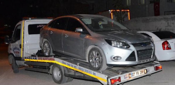 Garajdaki otomobilde bomba şüphesi