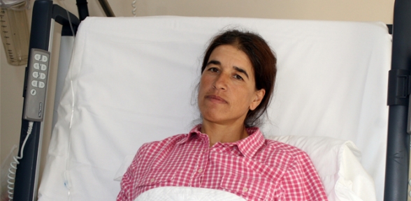 Gaz şikayetiyle gitti yumurtalığından dev kitle cıktı 