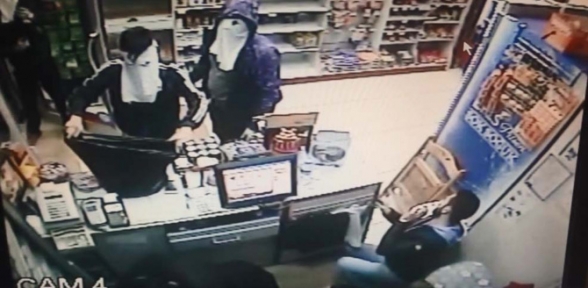 Halkalıda kalaşnikoflu market soygunu