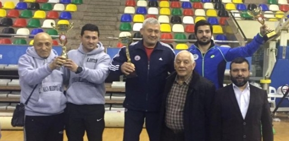 İbb Güreşçileri Şampiyon Oldu
