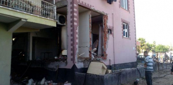 İncirlik te kolonya imalathanesinde patlama. 7 yaralı