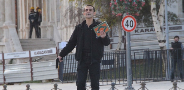 İnfaz koruma memurundan laiklik karşıtı silahlı eylem