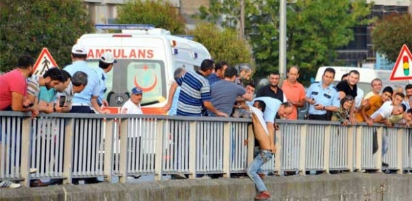 İntihar girişimini umursamadan balık tuttular