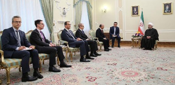 İran BM müfettişlerine örnekler verdi