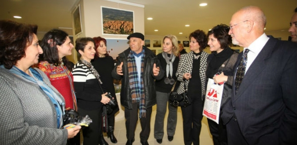 IŞIK SERGİSİ KARTALDA