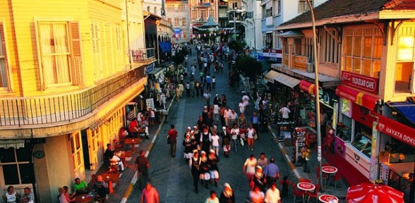 İstanbul Adalar da Naylon Alışveriş Poşet Kullanımı Yasaklandı