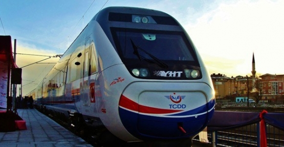 İstanbul Ankara yarın hızlı trenle 3 buçuk saate iniyor