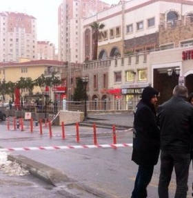 İSTANBULDA BİR AVM DE BOMBA BULUNDU