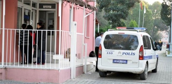 İzmirde kız öğrenci yurduna terör operasyonu