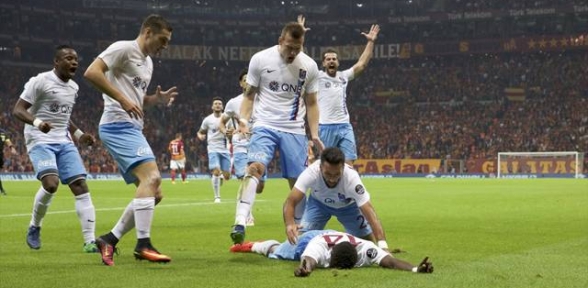 Kaplan Arena da kükredi