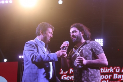 Kartal 19 Mayısı coşku ile kutladı