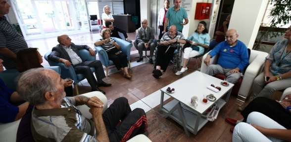 KARTAL BELEDİYESİ YAŞLILARI UNUTMADI 