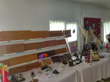 Kartal da yaşlıların eserleri sergilendi