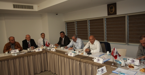 KARTALLI MUHTARLAR BAŞKAN ALTINOK ÖZ ÜN BAŞKANLIĞI NDA BULUŞTU