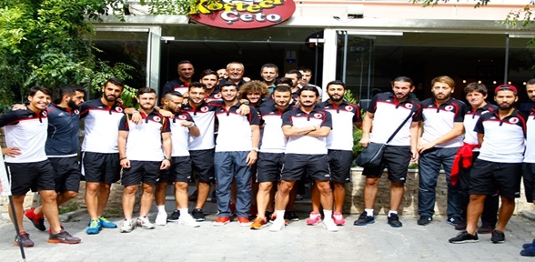 Kartalspor Kocaeli nde kampa girdi.