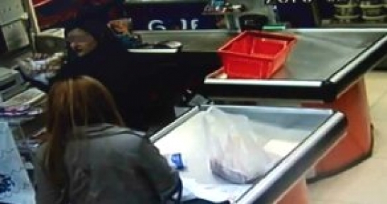 Kasiyerim Yalanıyla Markete Girip Bin 800 Lira Çaldı