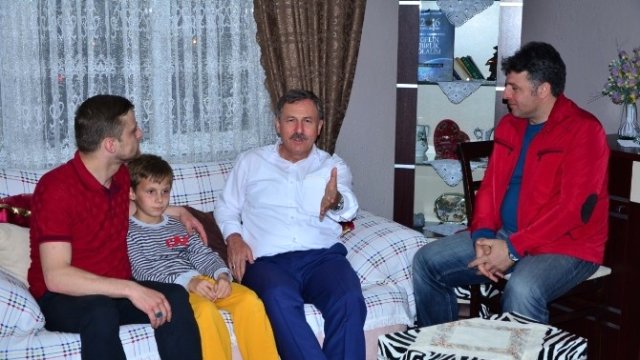 Kavukçu ya Selçuk Özdağ Sahip Çıktı