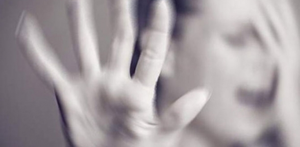 Kepengi Açtırıp Tecavüz Etti