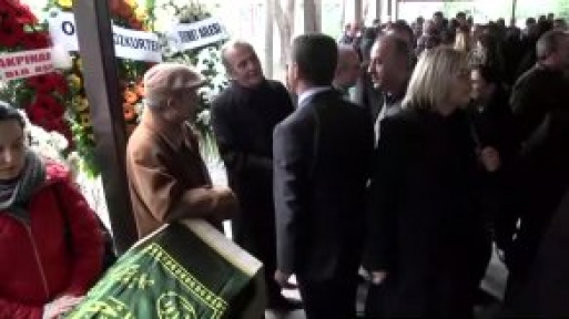 Kılıçdaroğlu İstanbul da Cenazeye Katıldı