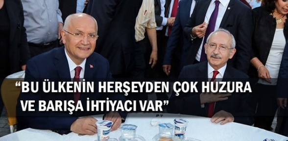 Kılıçdaroğlu ve Yaşar 4 bin kişiyle oruç açtı
