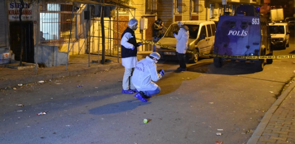 Kıraathanenin önüne ses bombası