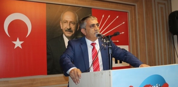 KISKANÇ BEN DEĞİL BİZ DEDİ
