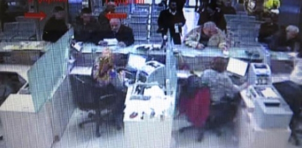 Kredi Çektiren Telefon Dolandırıcıları Yakalandı