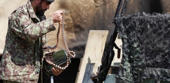 Kürtlere silah taşıyan İsveç ve Kanada uçaklarını engelledi