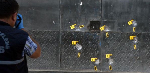 Liseye silahlı saldırı